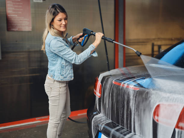 Why Choose Our Certified Pressure Washing Experts for Your Project Needs in Somerset, OH?
